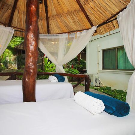 Hotel Pancho Villas Bacalar - Kayyaks Gratis Exterior photo