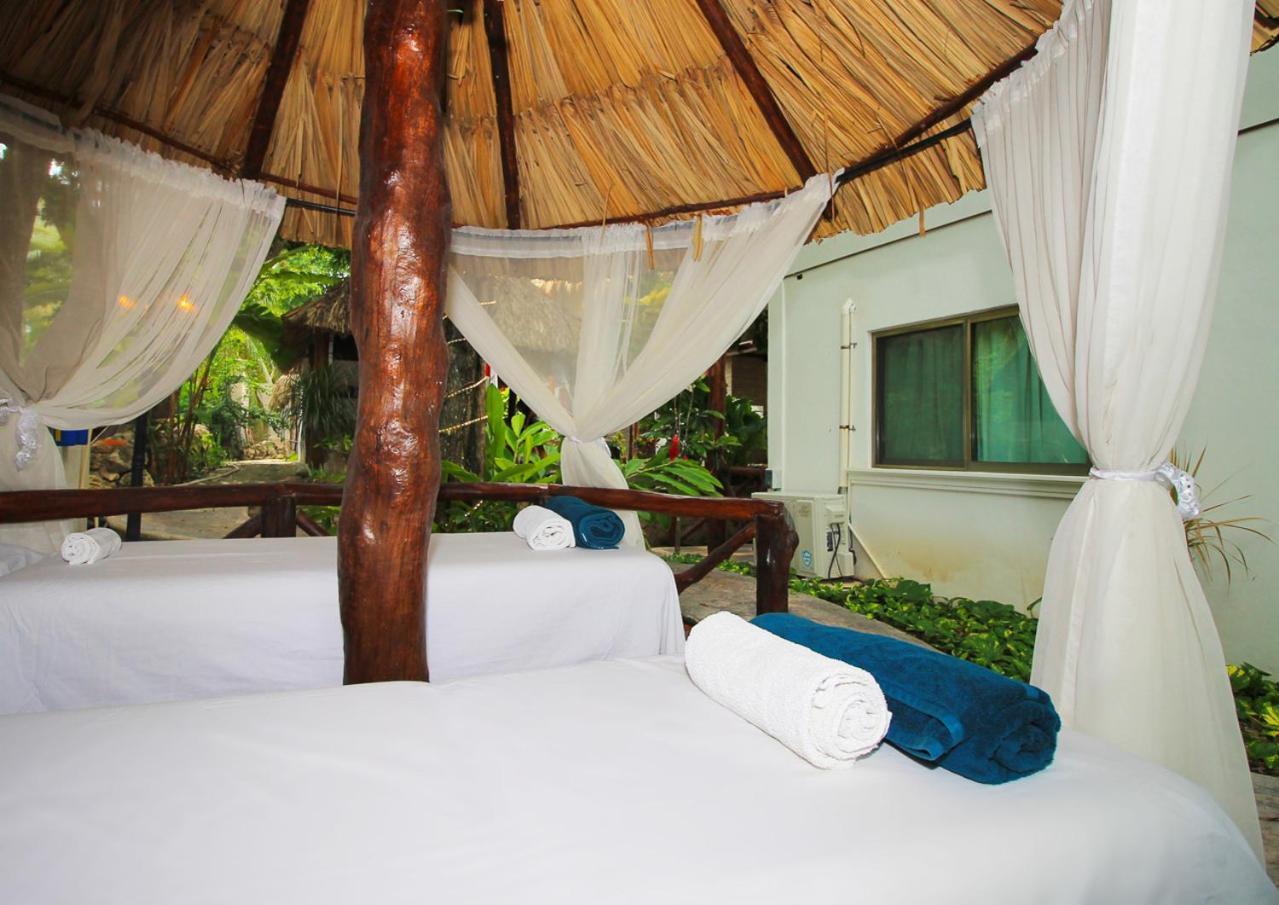 Hotel Pancho Villas Bacalar - Kayyaks Gratis Exterior photo